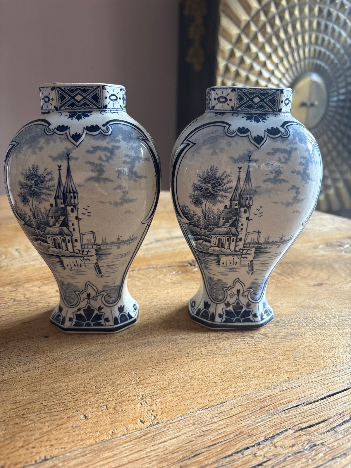Set van 2 antieke Delfts blauwe vazen met kerktafereel, Ophalen of Verzenden