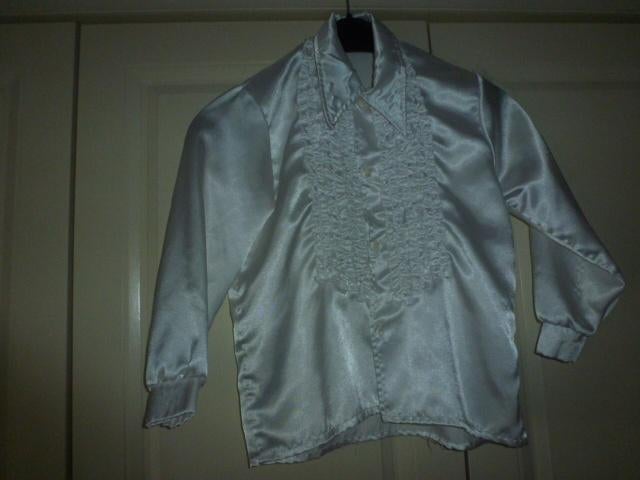 1 mooie witte ruches of disco blouse lange mouwen maat 128, Kinderen en Baby's, Carnavalskleding en Verkleedspullen, Ophalen of Verzenden