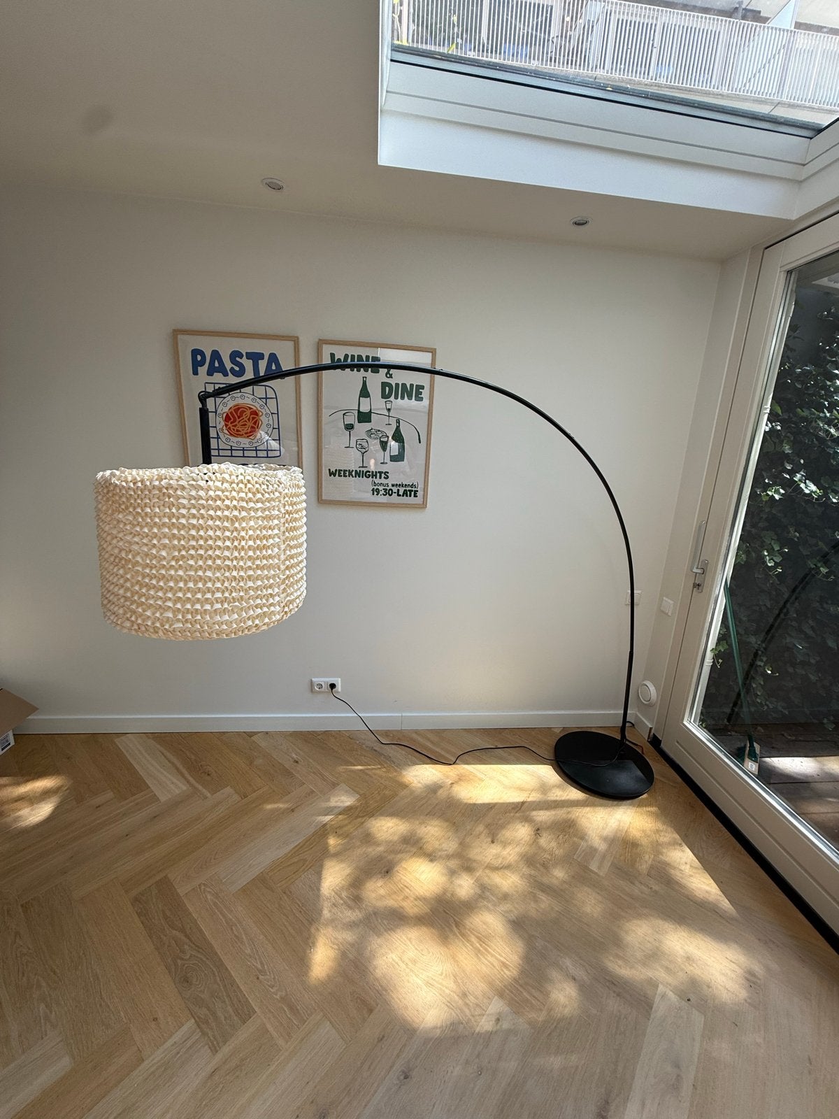 IKEA Skaftet vloerlamp met beige stoffen kap, Ophalen, E27 (groot), Zo goed als nieuw, Metaal