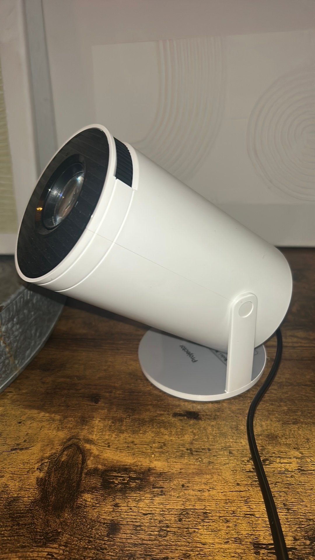 Merk projector mooie beamer projector nieuw in doos, LED, Nieuw, Ophalen of Verzenden, Projector