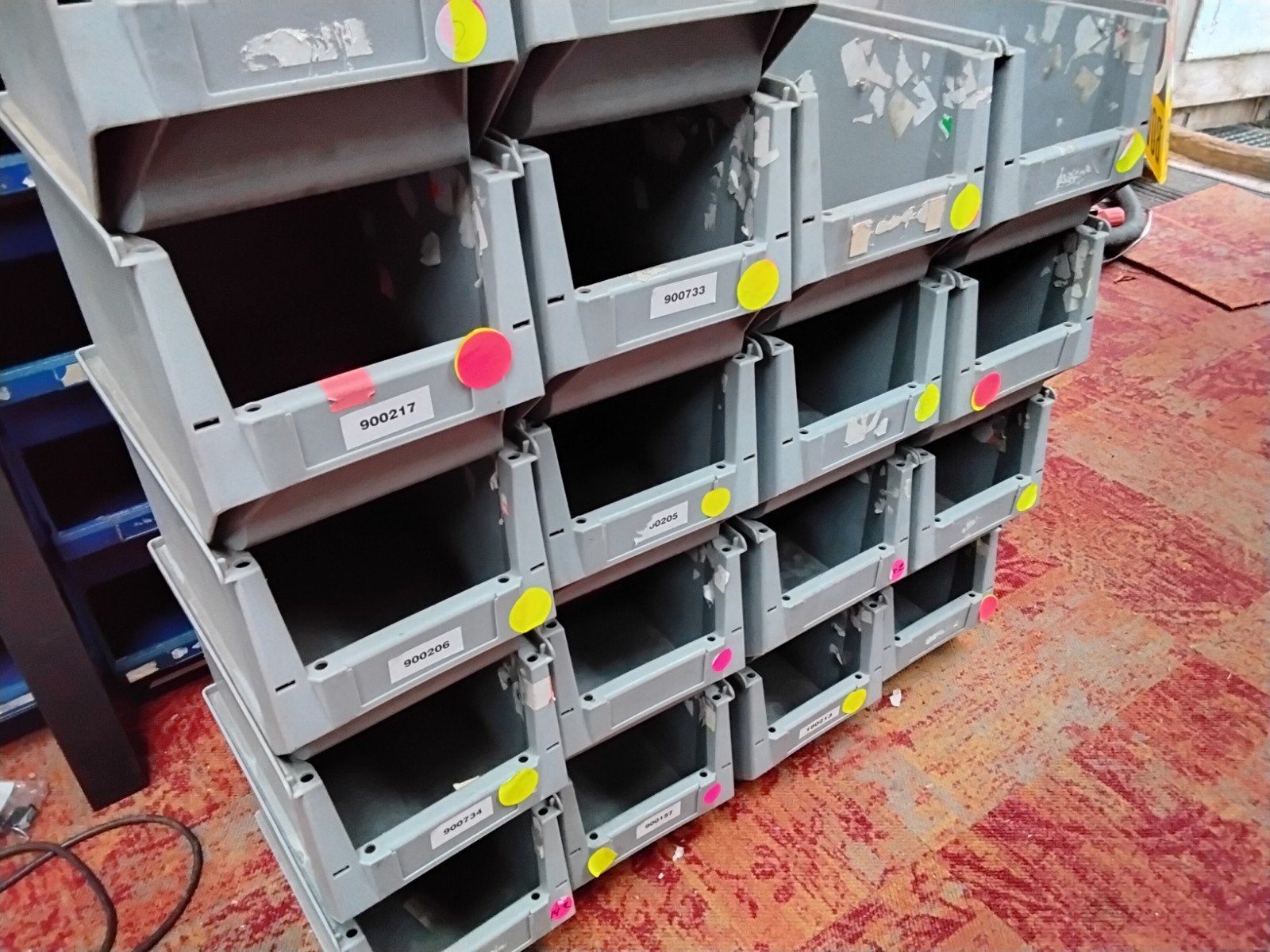Magazijnbakken / Sorteerbakken / Grijpbakken / Stapelbakken, Doe-het-zelf en Verbouw, Kratten en Dozen, Ophalen, Gebruikt, Minder dan 50 cm