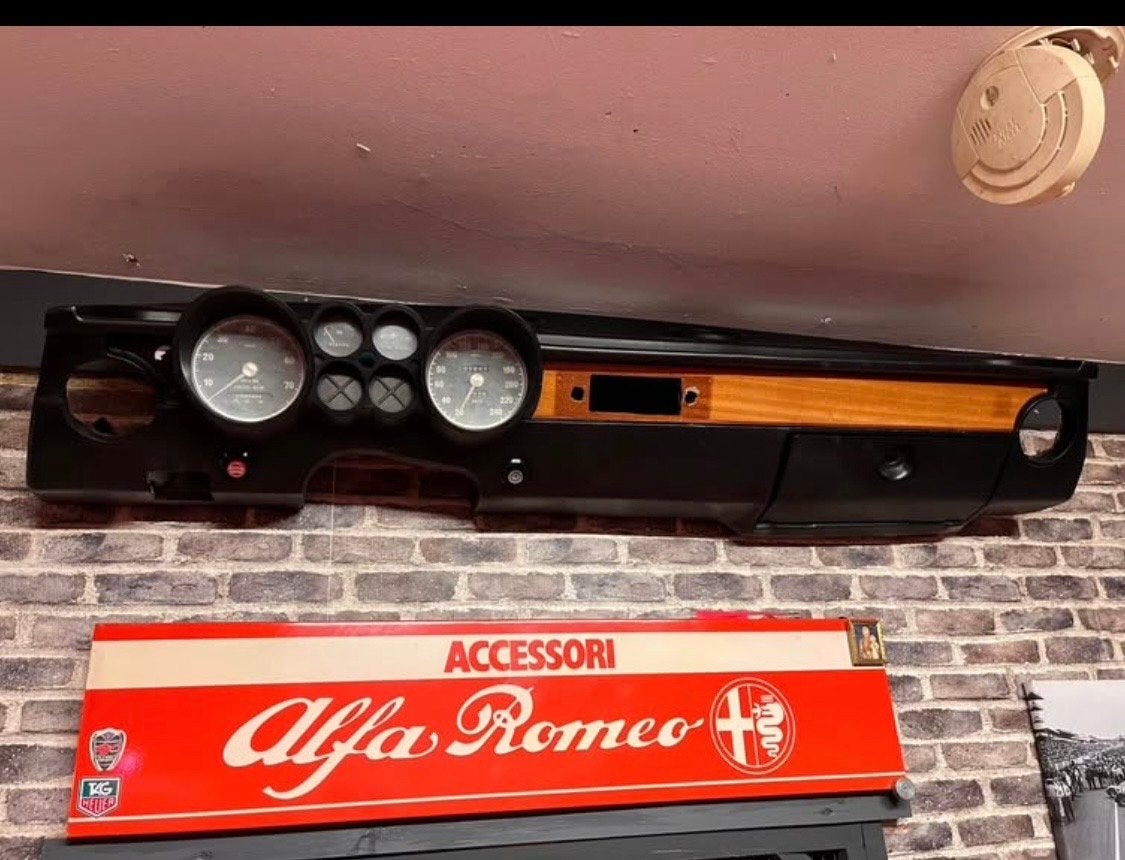 Alfa Romeo Bertone GTV Dashboard - Klassiek en Compleet, Ophalen of Verzenden, Gebruikt, Alfa Romeo