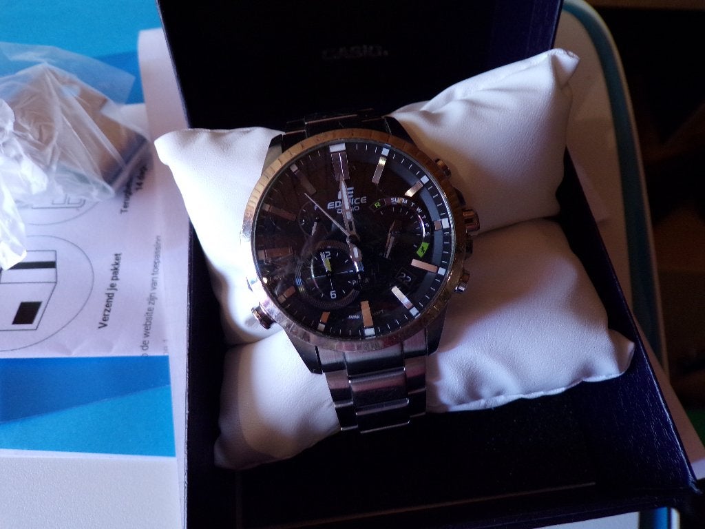 Casio EQB-700D-1AER met Bluetooth, Sieraden, Tassen en Uiterlijk, Horloges | Heren, Gebruikt, Staal, Verzenden, Polshorloge