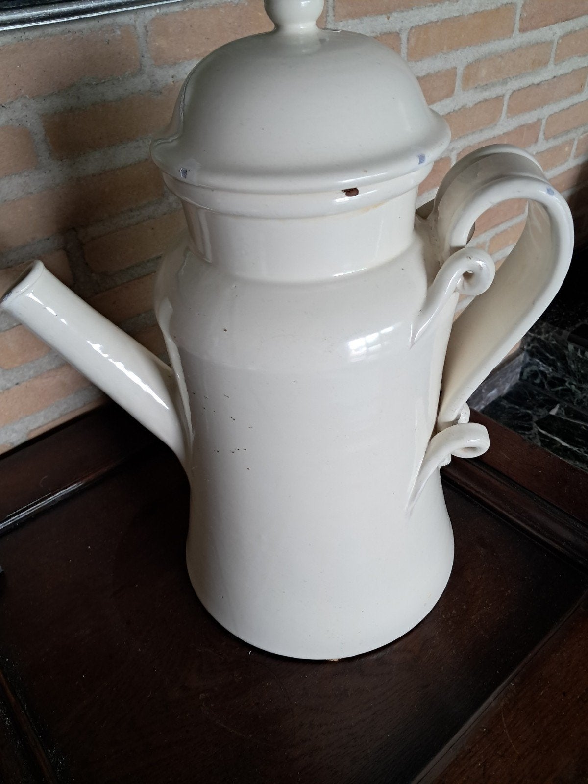 Antieke emaille koffiekan met deksel, crème wit, Ophalen