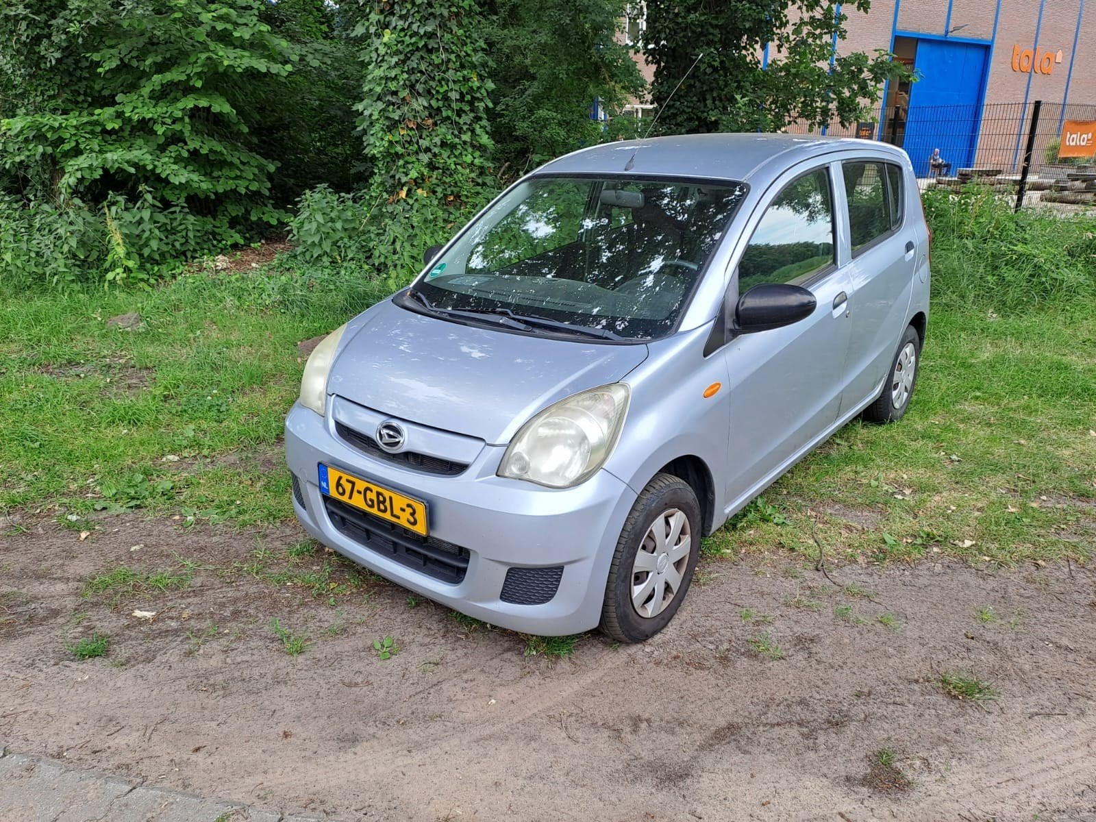 Daihatsu Cuore 1.0 5D 2008 Grijs, Auto's, Voorwielaandrijving, 600 kg, 18 €/maand, 4 stoelen