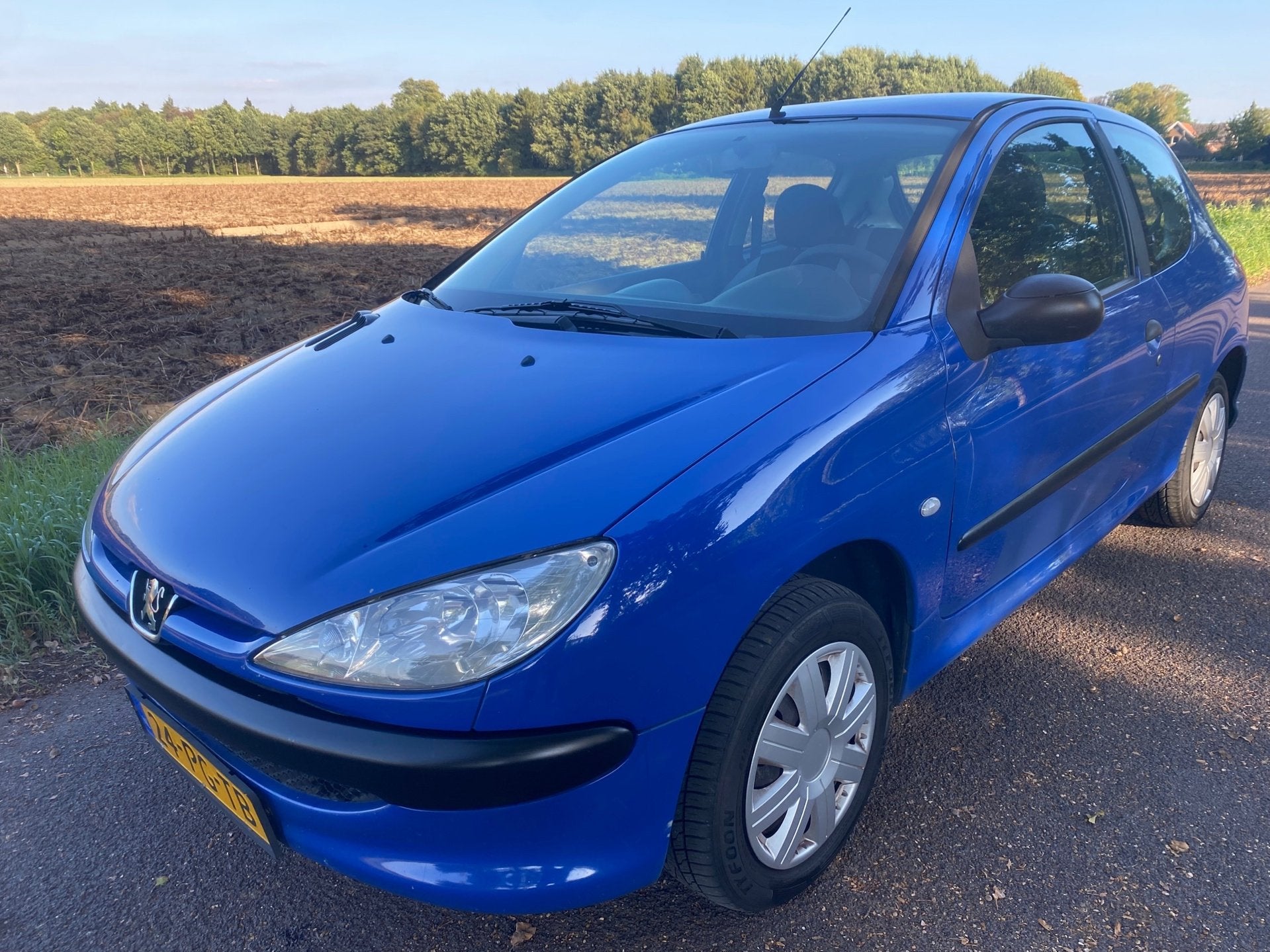 Peugeot 206 1.1 Pop' Art, Auto's, Voorwielaandrijving, Stof, Gebruikt, 31 €/maand