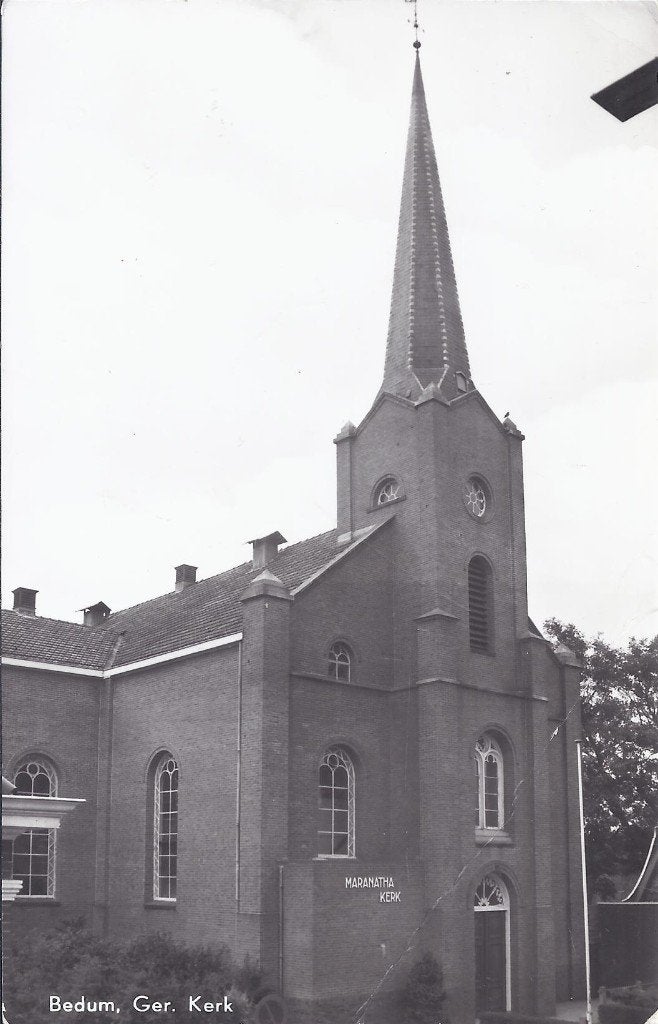 Bedum Gereformeerde Kerk Ansichtkaart uit 1982 ( A1323 ), Ophalen of Verzenden, 1980 tot heden, Gelopen