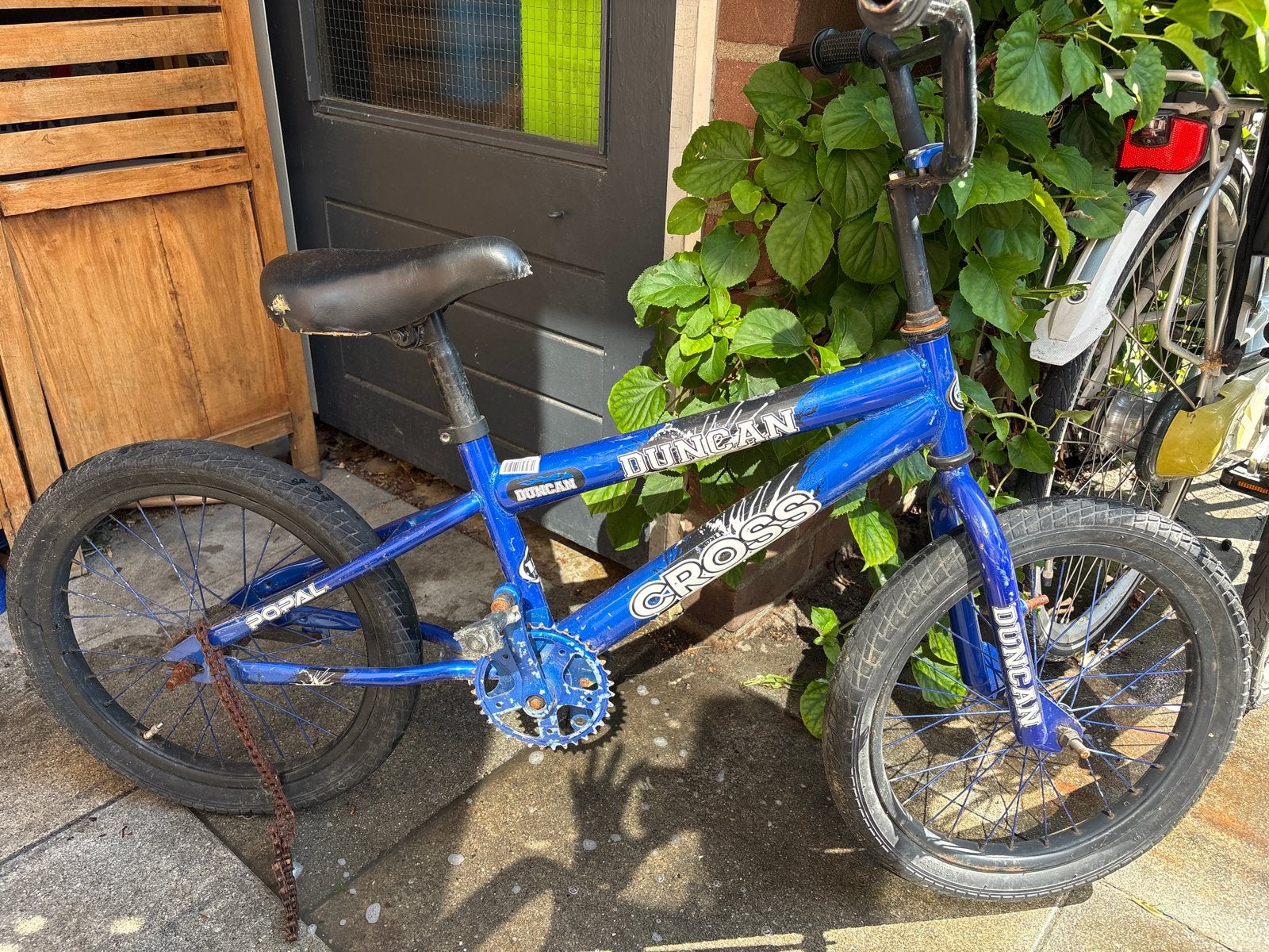 Stoere blauwe BMX stuntfiets met pegs - opknapper, Ophalen, Gebruikt, 20 tot 24 inch, Voetsteunen