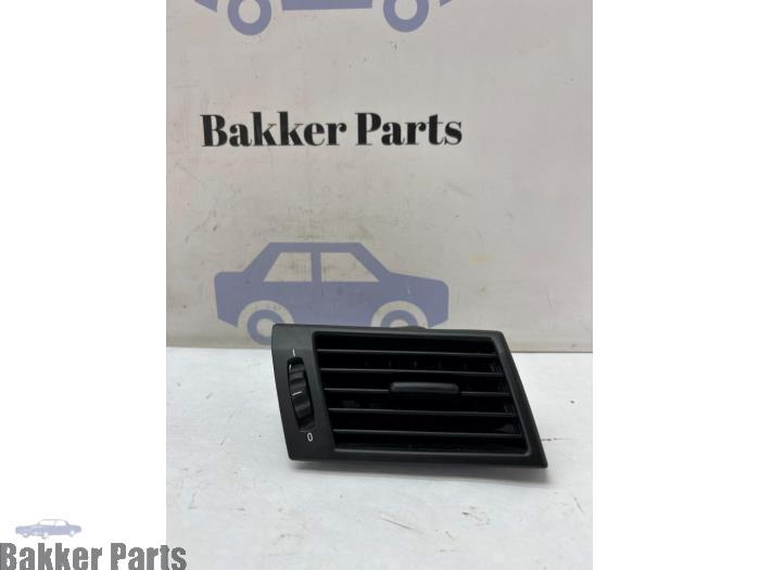 Luchtrooster Dashboard van een BMW X3, Gebruikt, -, -, Ophalen of Verzenden