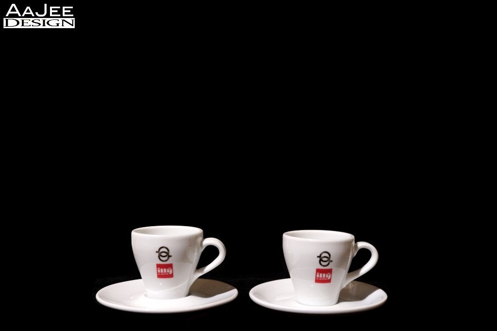 Illy – 2 Kop en schotel – Oude Illy logo – Oud model kopje, Gebruikt, Ophalen of Verzenden, Overige stijlen, Kop(pen) en/of Schotel(s)