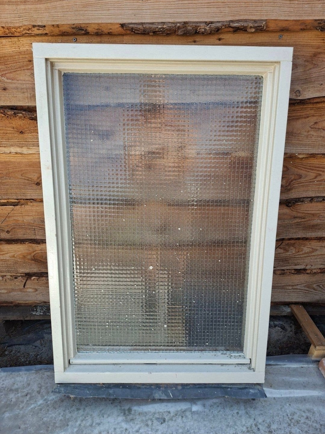 Klokgaaf kozijntje 102H x 70br, Ophalen, Raamkozijn