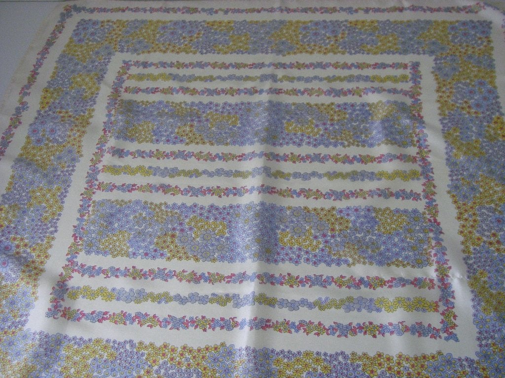 Sjaal, shawl Papillon – zijde, Maat 42/44 (L), Ophalen of Verzenden, Zo goed als nieuw, Papillon