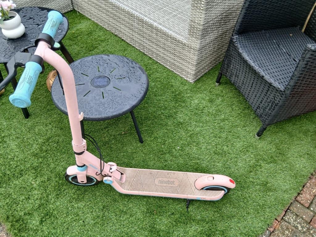 Electrische kinderstep, Fietsen en Brommers, Steps, Ophalen, Elektrische step (E-scooter)