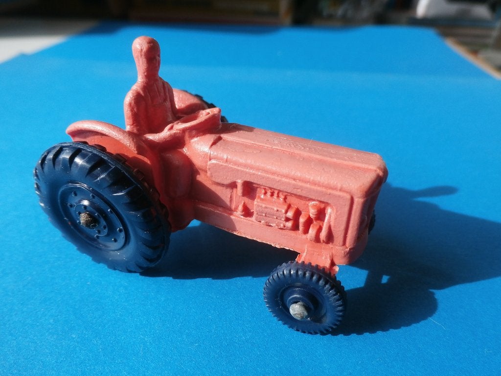 Tomte Laerdal Stavanger Norway Tractor rood - 7,50 -, Ophalen of Verzenden