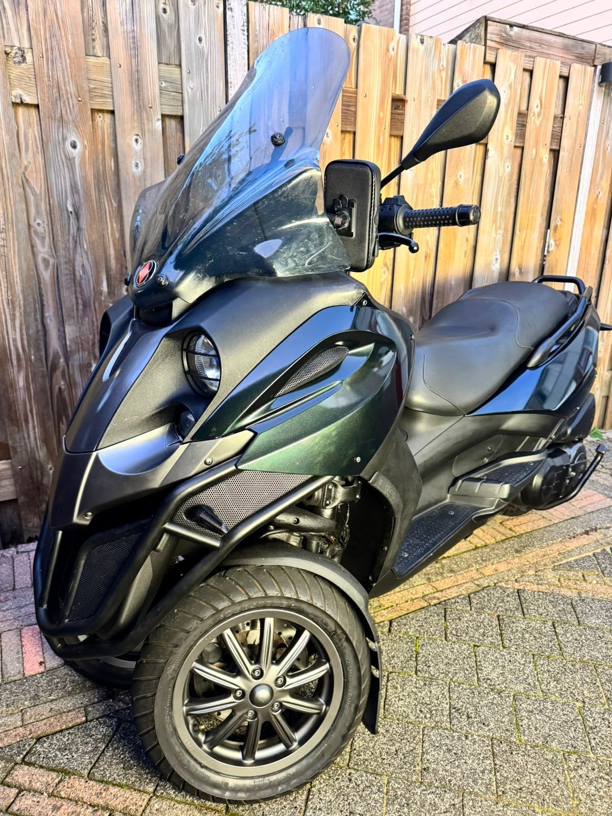 Piaggio fuoco 500cc. te rijden met een autorijbewijs., Scooter