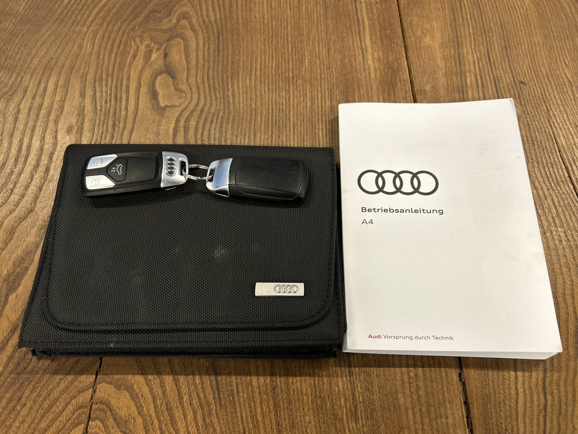 Audi A4 Avant 45 TFSI Sport S line black edition 245PK | Pan, 15 km/l, Gebruikt, 4 cilinders, A4
