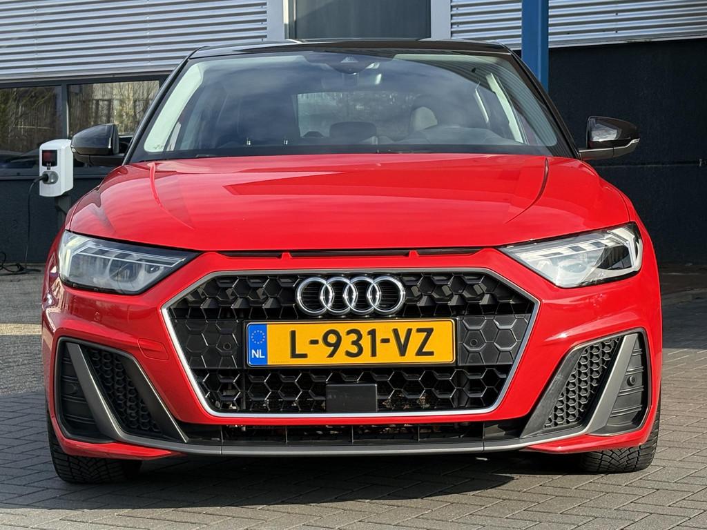 Audi A1 Sportback 30 TFSI S-Edition | Achteruitrijcamera | C, Voorwielaandrijving, Euro 6, Leder en Stof, 49 €/maand