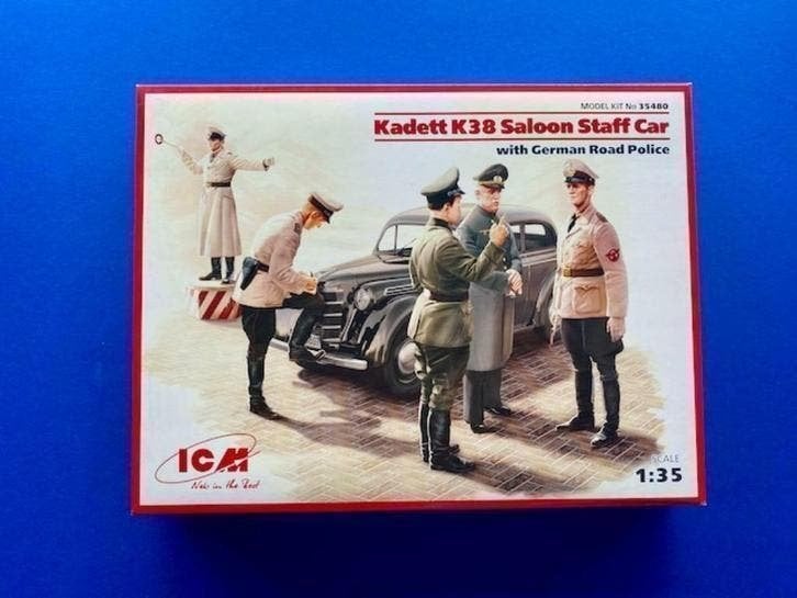ICM	-	Kadett K38 Staff Car with Road police 1/35  35480, 1:32 tot 1:50, Nieuw, Ophalen of Verzenden, Italeri