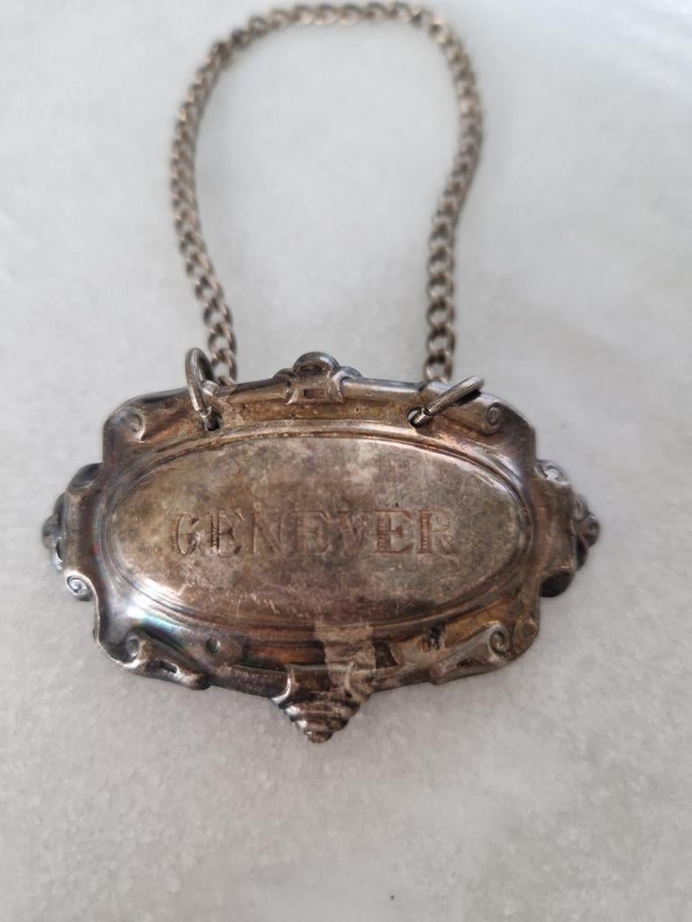 Oude verzilverde jenever hanger, Antiek en Kunst, Ophalen of Verzenden, Zilver