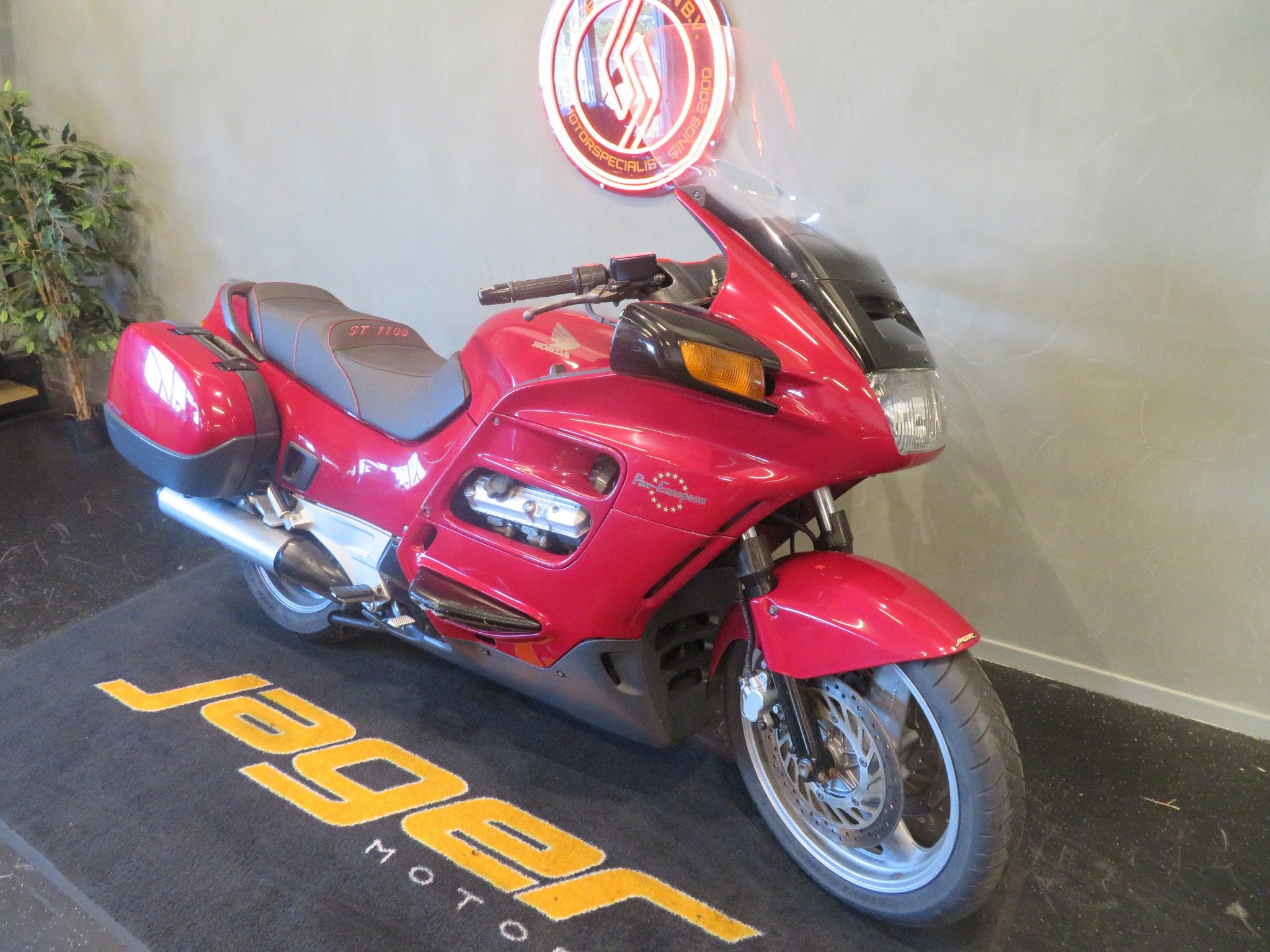Honda ST 1100 PAN EUROPEAN (bj 1996), Toermotor, Gebruikt, Bedrijf