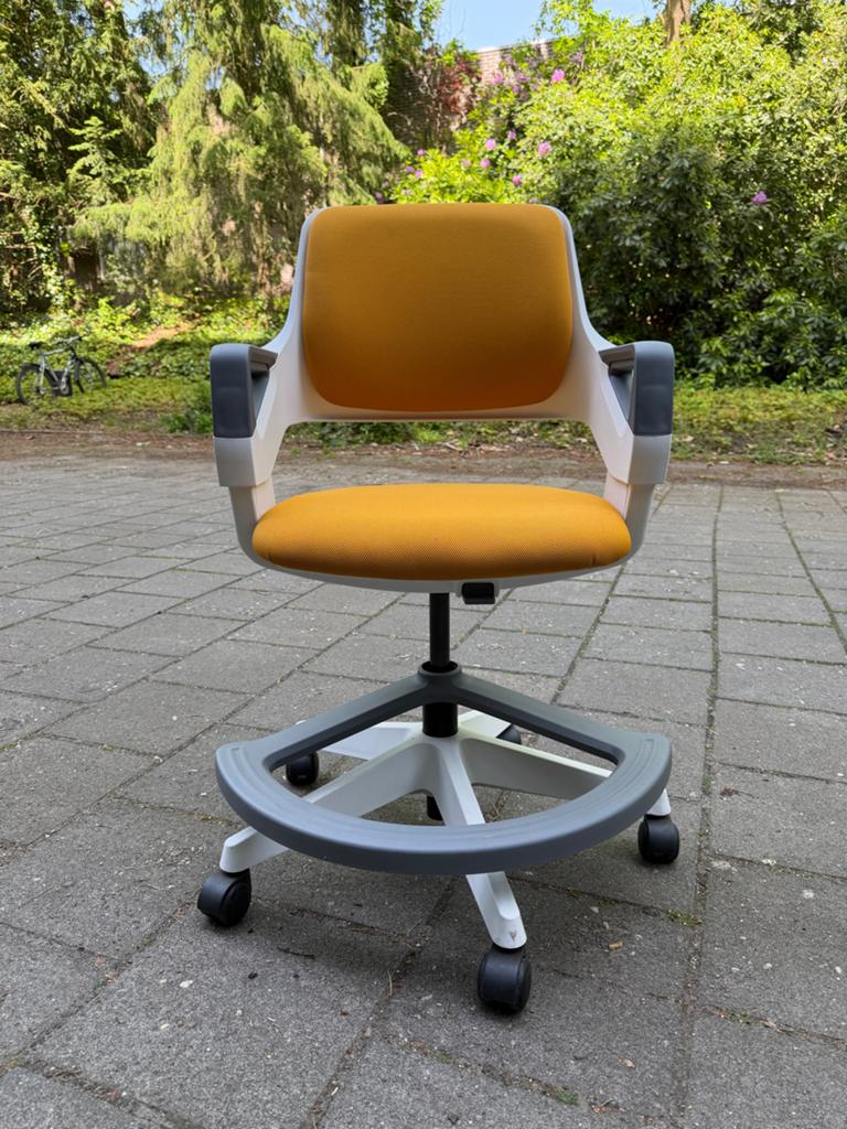 Ergonomische bureaustoel voor kinderen - Hoogte verstelbaar, Huis en Inrichting, Bureaustoelen, Ophalen, Gebruikt, Geel, Bureaustoel