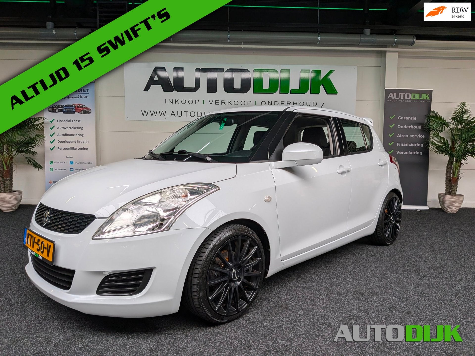 Suzuki SWIFT 1.2 Black&White Edition | *Carplay, Voorwielaandrijving, Stof, Gebruikt, 4 cilinders