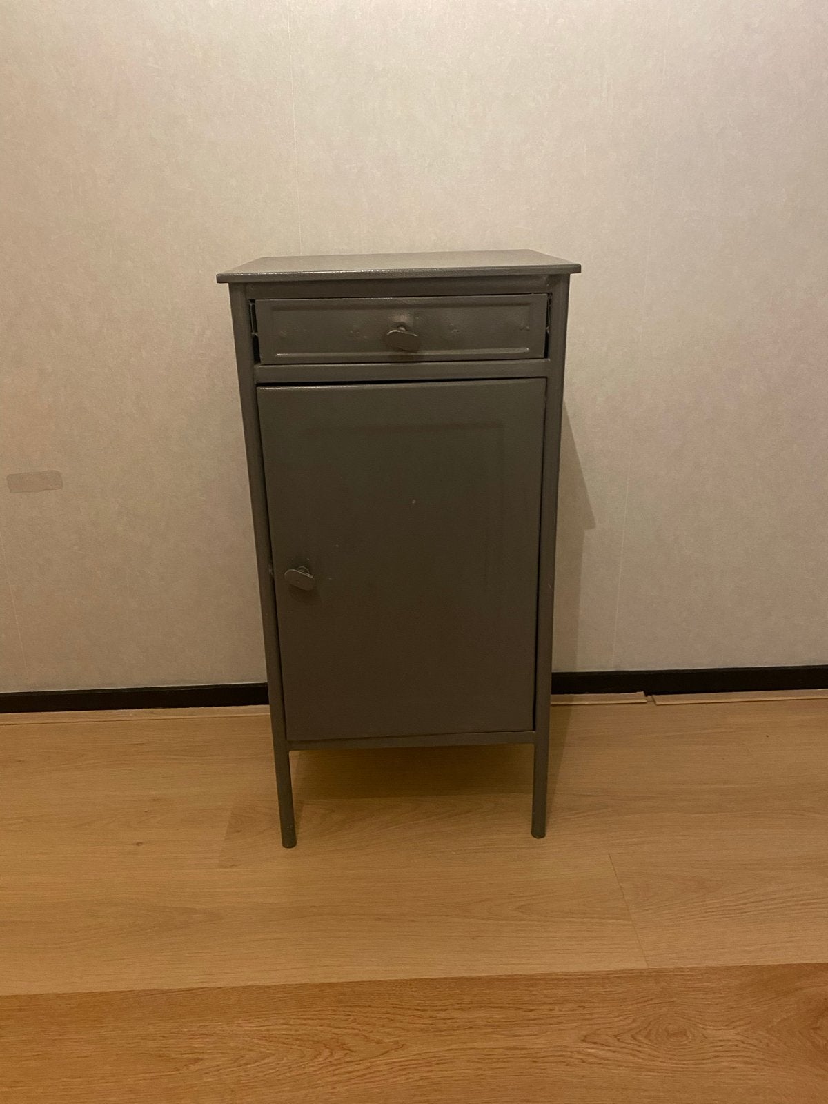 Vintage ijzeren ziekenhuis kastje - grijs, Ophalen