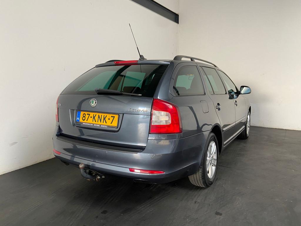 Skoda Octavia Combi 1.4 TSI Ambition. APK 01-2027.Trekhaak!, Auto's, Skoda, Voorwielaandrijving, Euro 5, Gebruikt, 4 cilinders