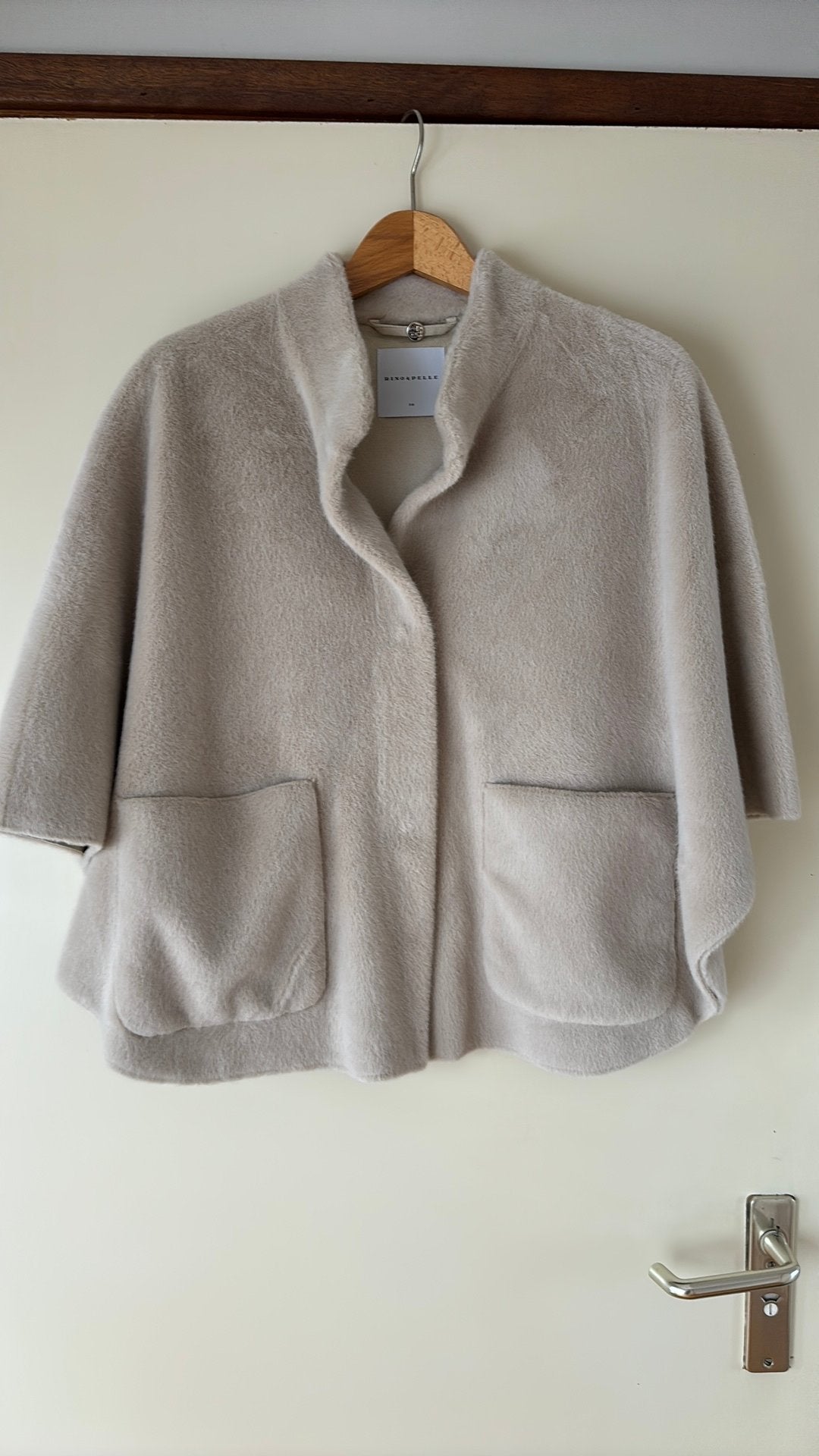 Rino&Pelle Cape/vest mt 38 beige z.g.a.n., Maat 38/40 (M), Beige, Ophalen of Verzenden, Zo goed als nieuw