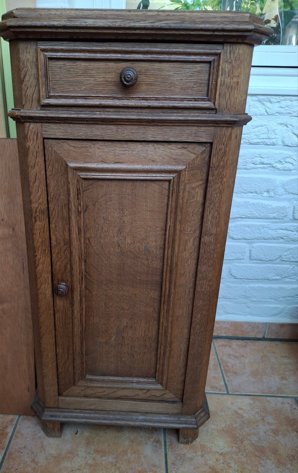 Antiek kastje 40x40x80h., Ophalen