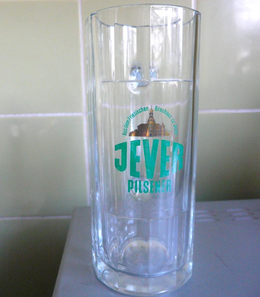 bierpul JEVER 0,4 liter Duitsland 17,5 cm, Verzamelen, Ophalen of Verzenden, Zo goed als nieuw, Pul(len), Overige merken