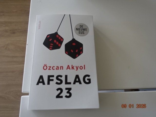 Afslag 23.....Ozcan Akyol, Ophalen, Zo goed als nieuw, Nederland