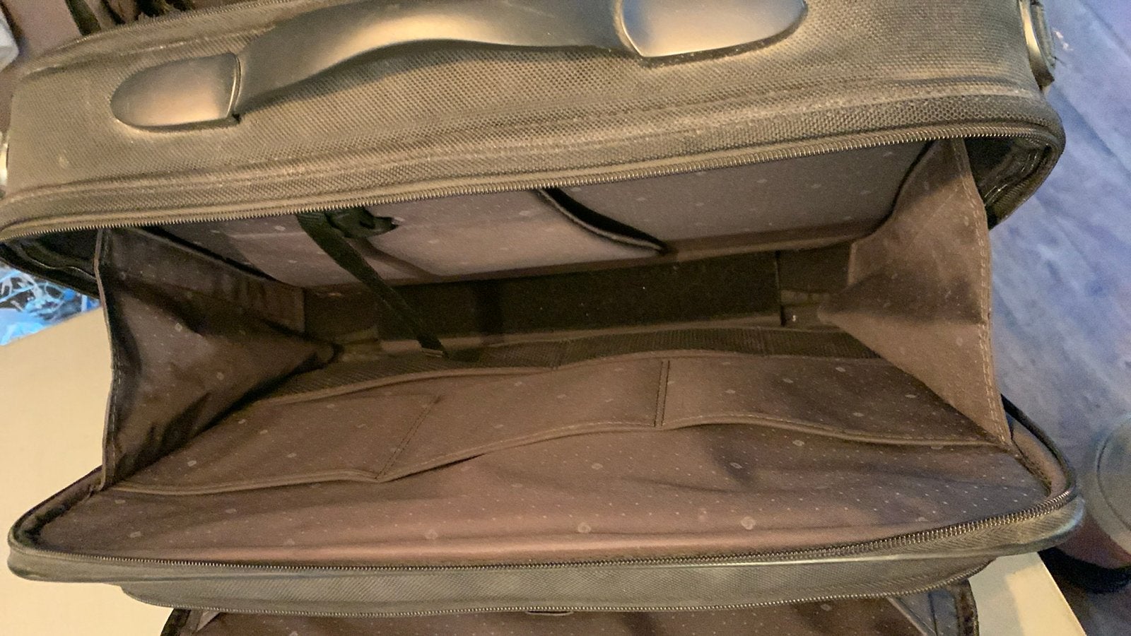 Samsonite laptoptas op wielen - Zwart, uitschuifbare handgre, Ophalen, Gebruikt, Zwart, Rugtas