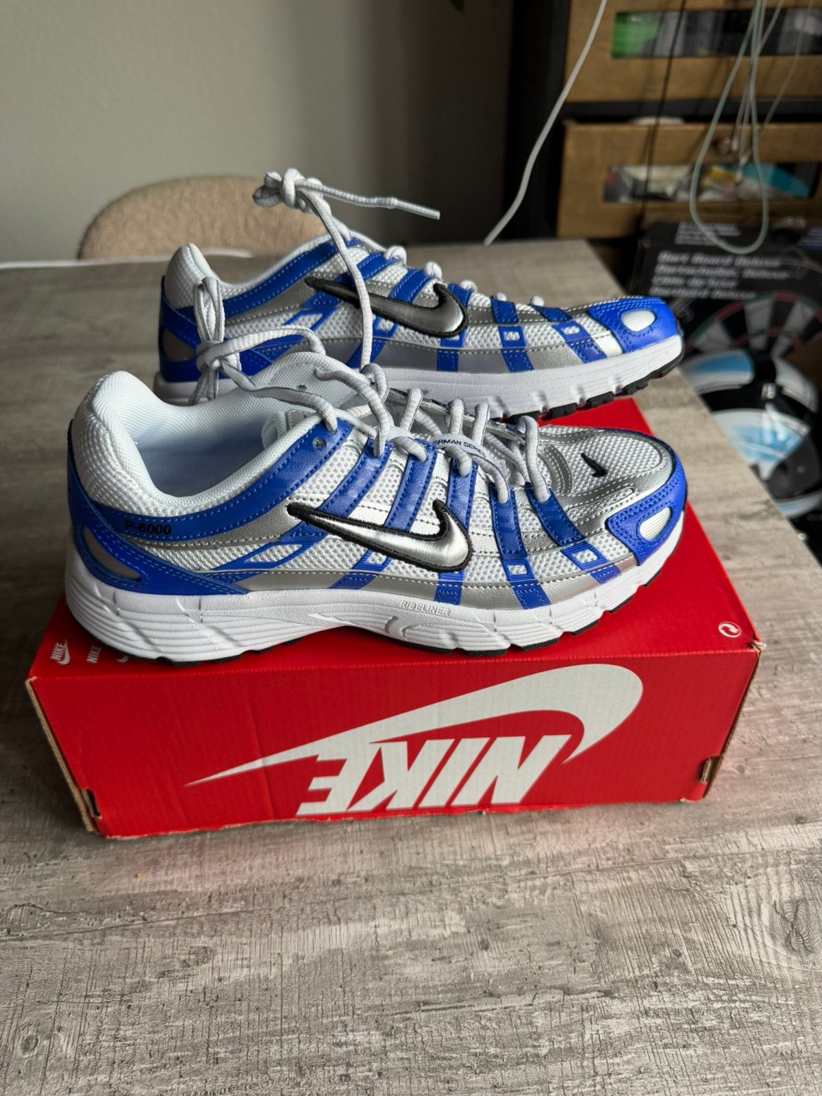 Te koop nieuw paar nike P-6000 in maat 38, Kleding | Dames, Overige kleuren, Nieuw, Ophalen of Verzenden, Sneakers of Gympen