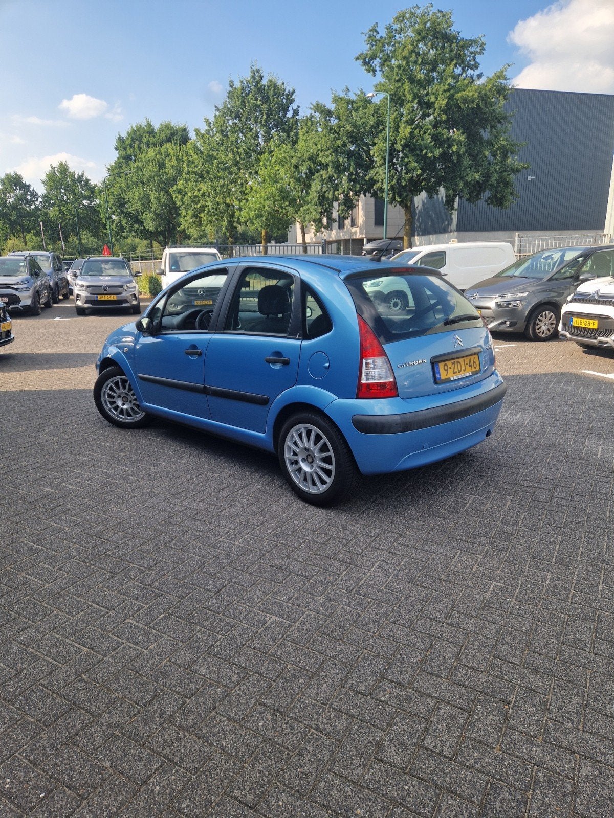 SPORT UITLAAT GEZOCHT, Ophalen