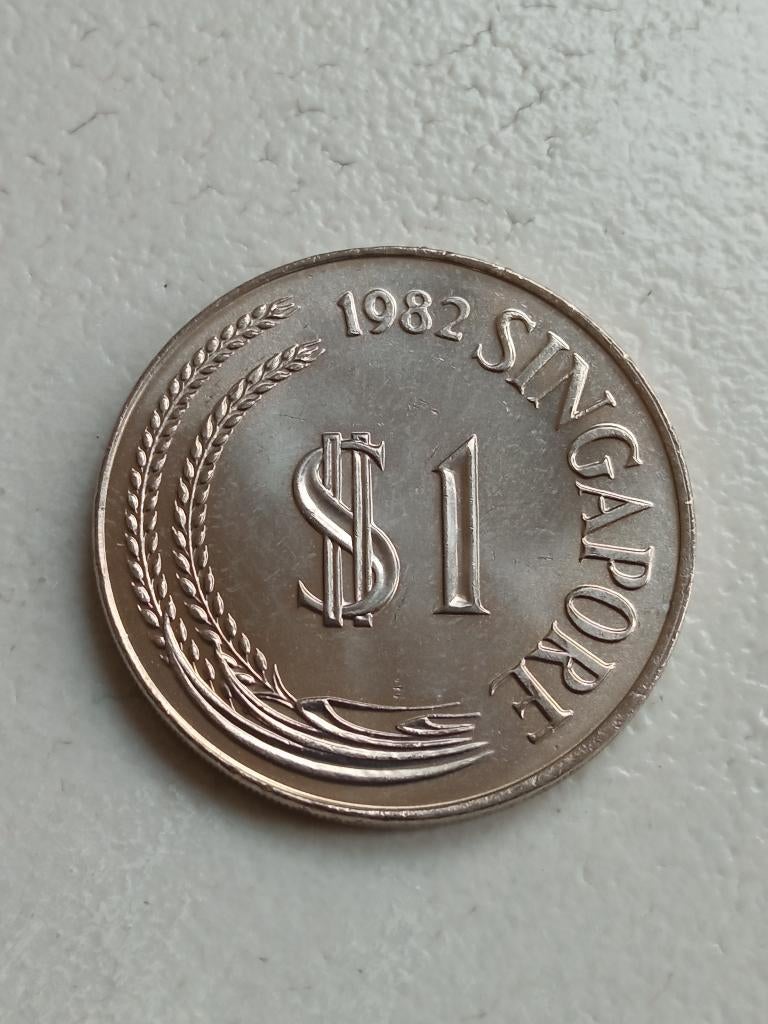 Singapore 1 dollar 1982., Ophalen of Verzenden, Zuidoost-Azië, Losse munt