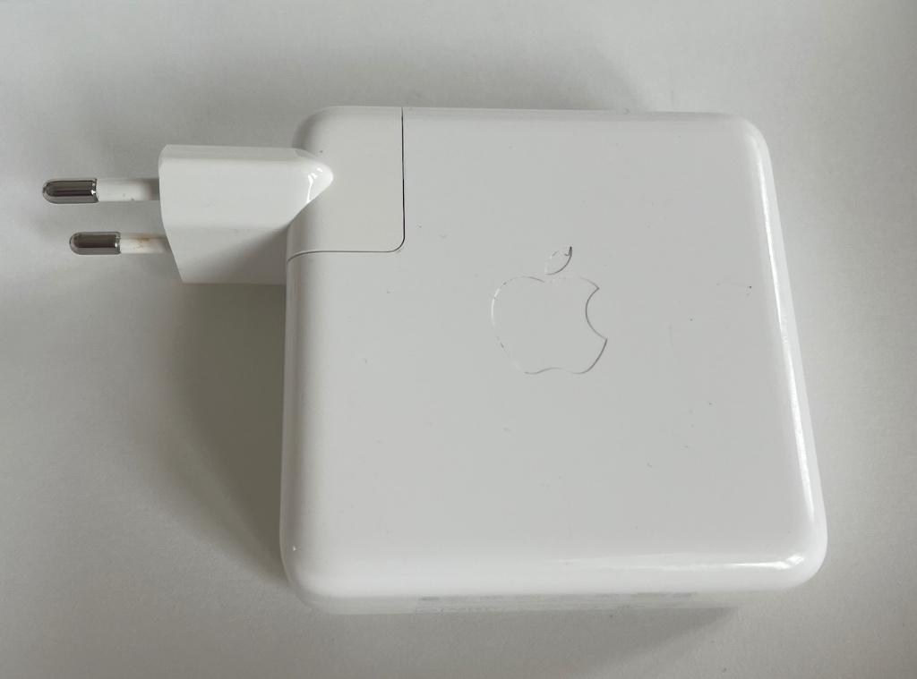 Apple 96W USB-C Power Adapter, Ophalen of Verzenden, Gebruikt, Apple