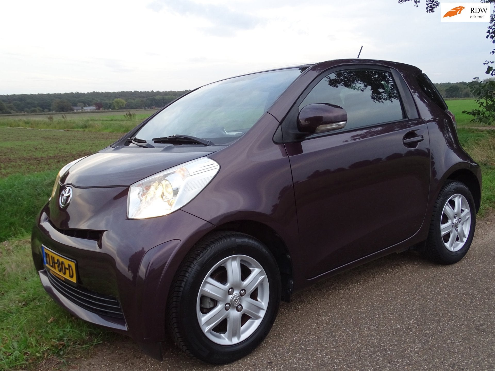 Toyota IQ 1.0 VVTi Comfort, Auto's, Stof, Gebruikt, Overige kleuren, 4 stoelen