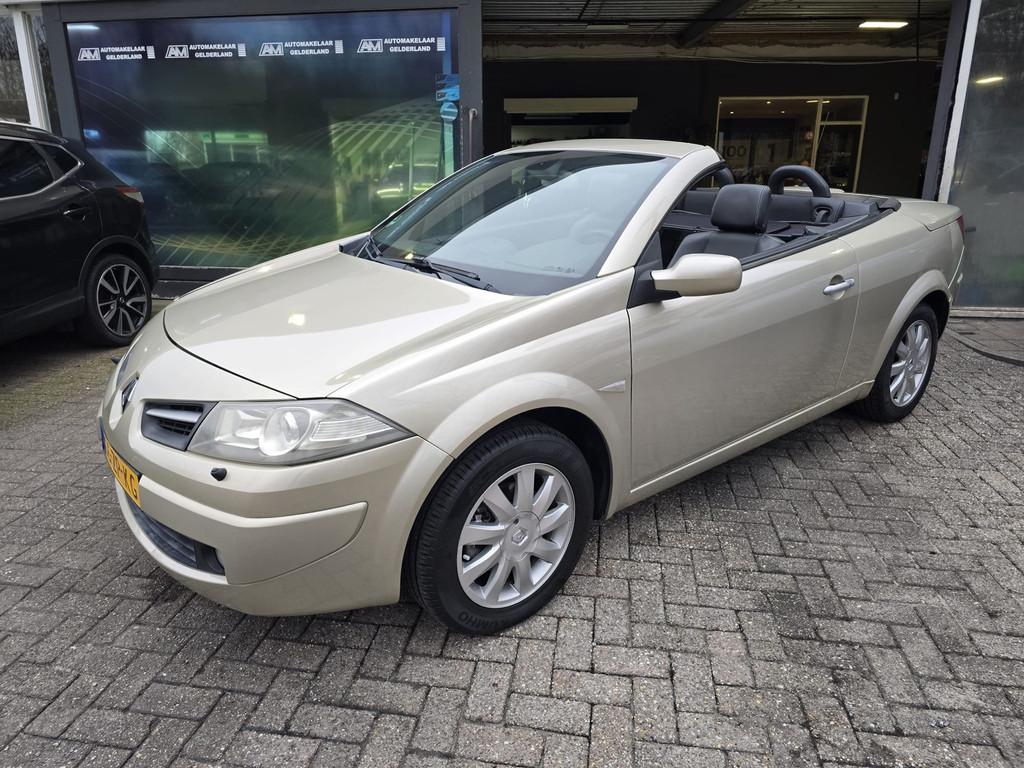 Renault Mégane Coupé-Cabriolet 1.6-16V Tech Line | NIEUWE, Auto's, Renault, Voorwielaandrijving, Gebruikt, 4 cilinders, Cabriolet