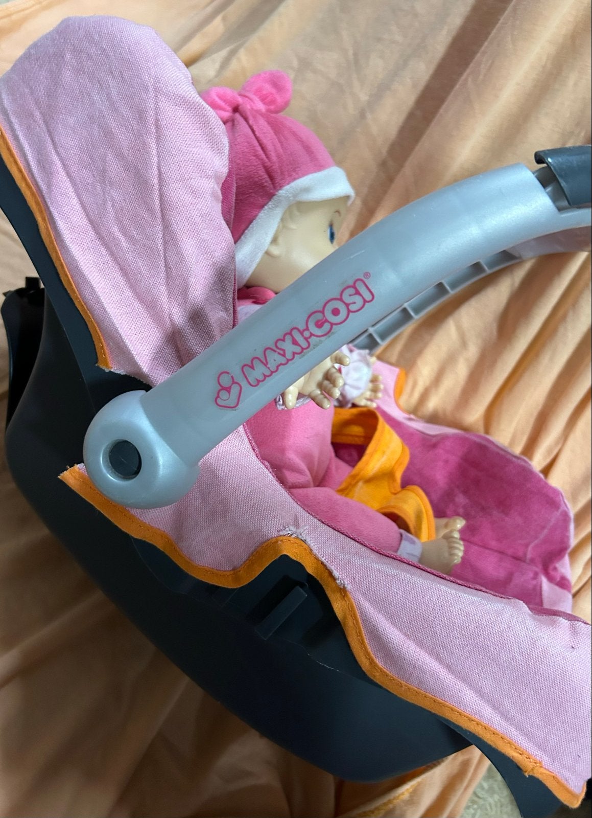 Maxi Cosi met pop, badje en po - veel speelplezier!, Ophalen of Verzenden, Gebruikt, Babypop