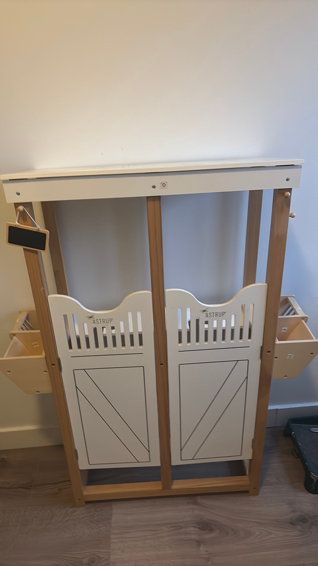 Mooi hobbyhorse stalletje, Ophalen