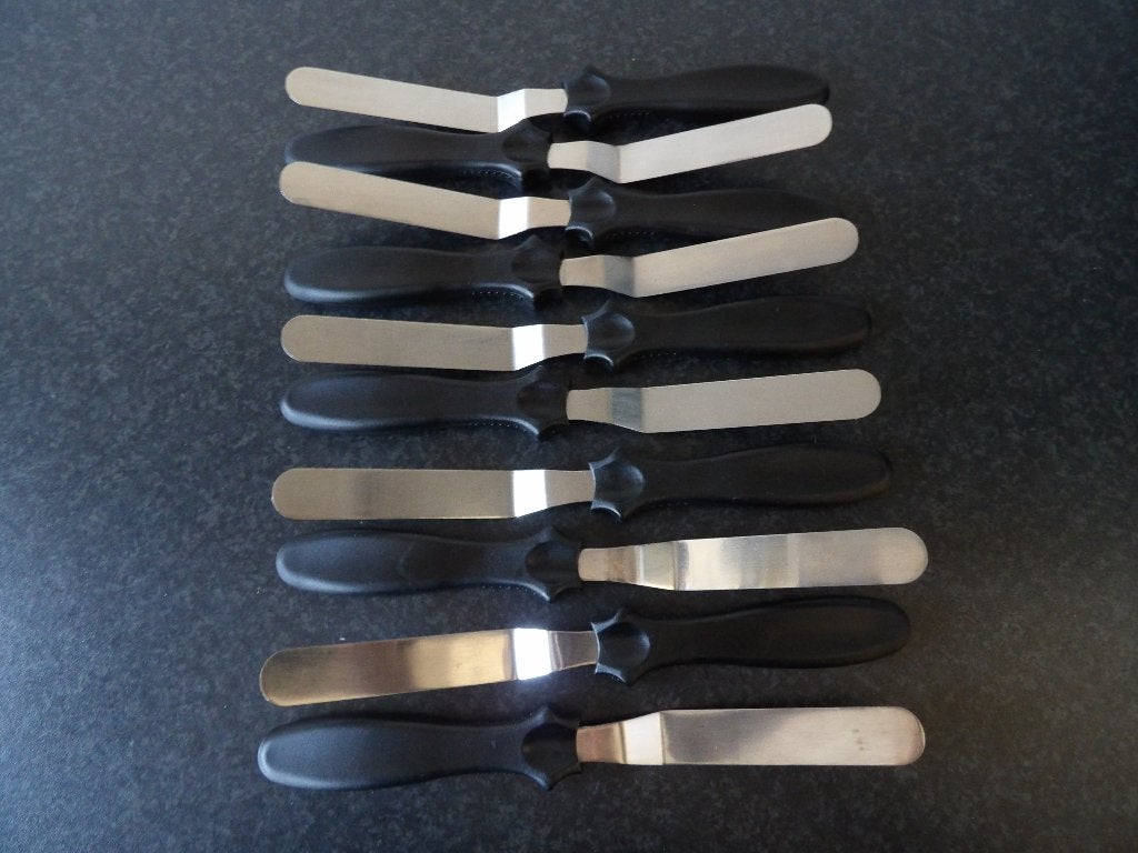 nieuw en z.g.a.n 10x paletmes - afsmeermes 24 cm, Ophalen of Verzenden, Nieuw, Taarten, Overige typen