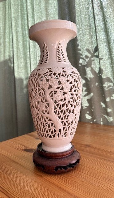 Blanc de Chine vaas, Antiek en Kunst, Ophalen of Verzenden