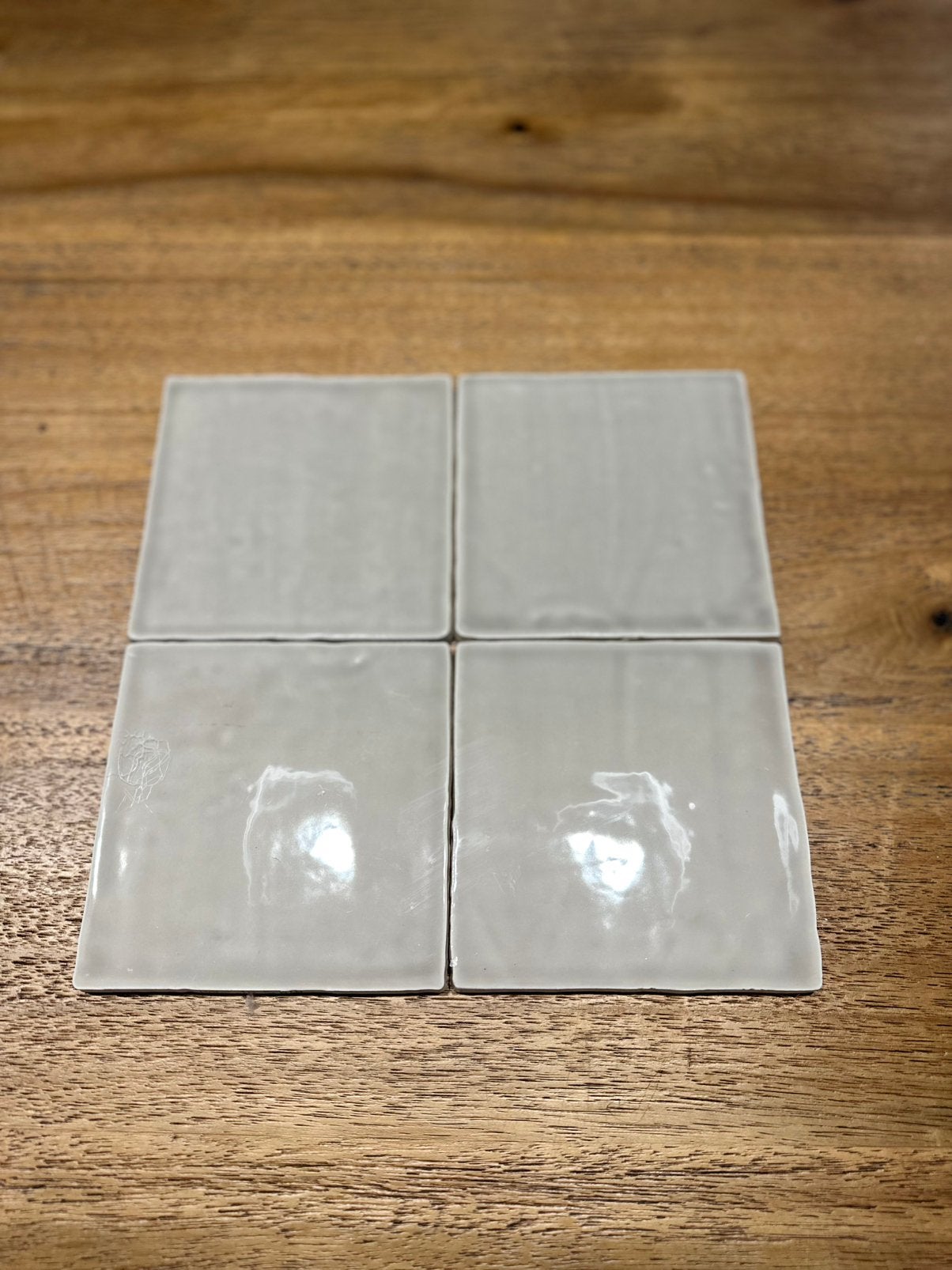 Keramische wandtegels, lichtgrijs, glanzend, Nieuw, Ophalen of Verzenden, Minder dan 20 cm, Minder dan 5 m²