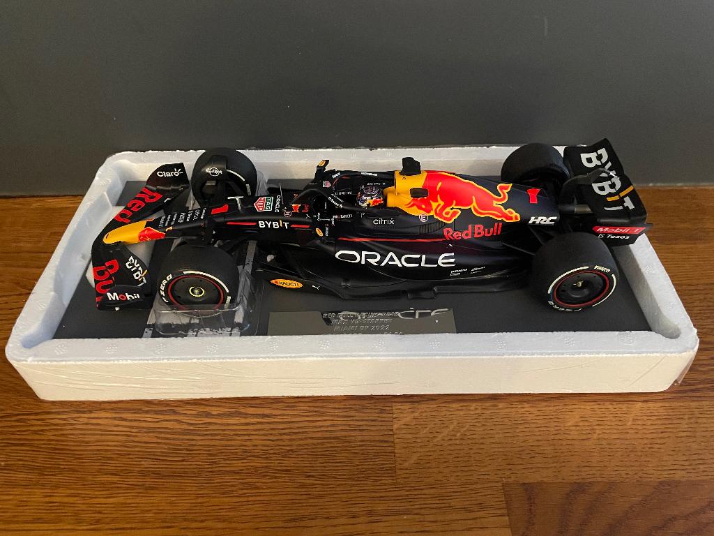 Max Verstappen Minichamps 1:18 RB18 GP Miami 2022 Winner, Ophalen of Verzenden, Nieuw, Auto, MiniChamps