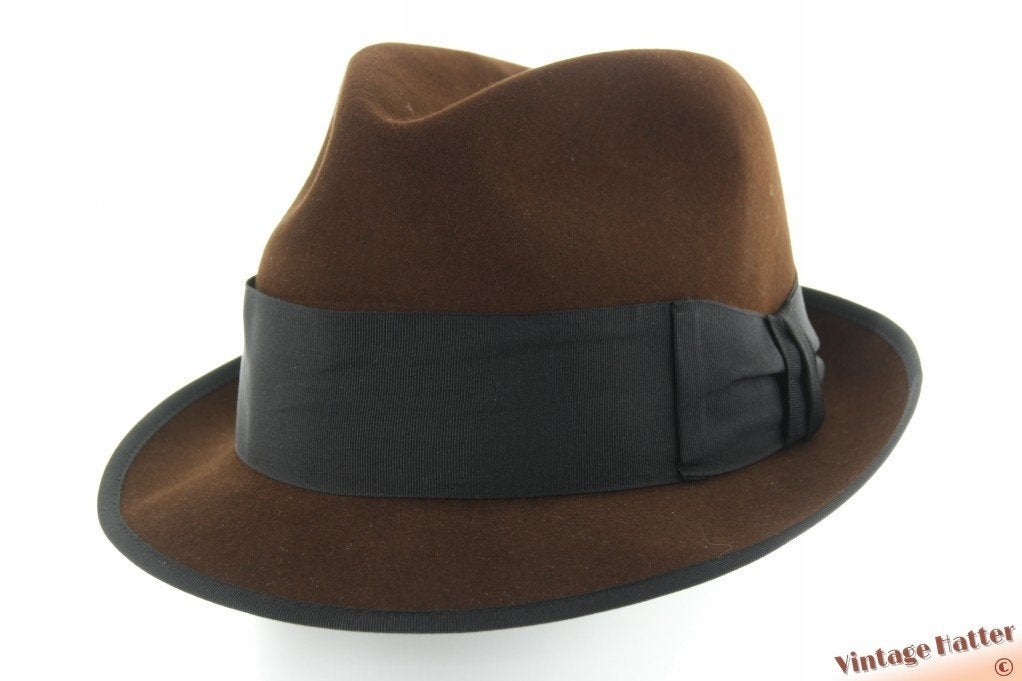 Vintage Gleufhoed Stetson Cavalier Mink bruin vilt 57,5, Stetson, Hoed, Ophalen of Verzenden, 57 cm (M, 7⅛ inch) of minder