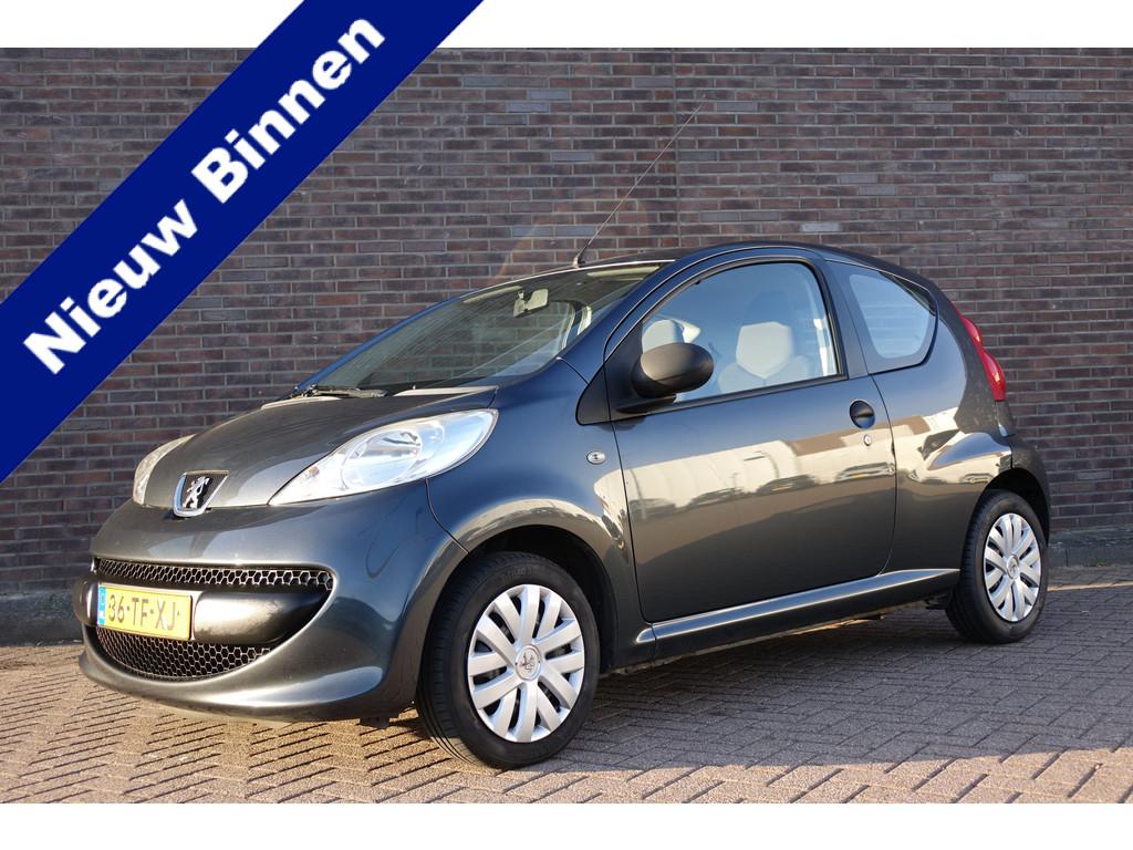 Peugeot 107 1.0-12V XR, keurig onderhouden, nieuwe APK en ni, Voorwielaandrijving, Gebruikt, 765 kg, 4 stoelen