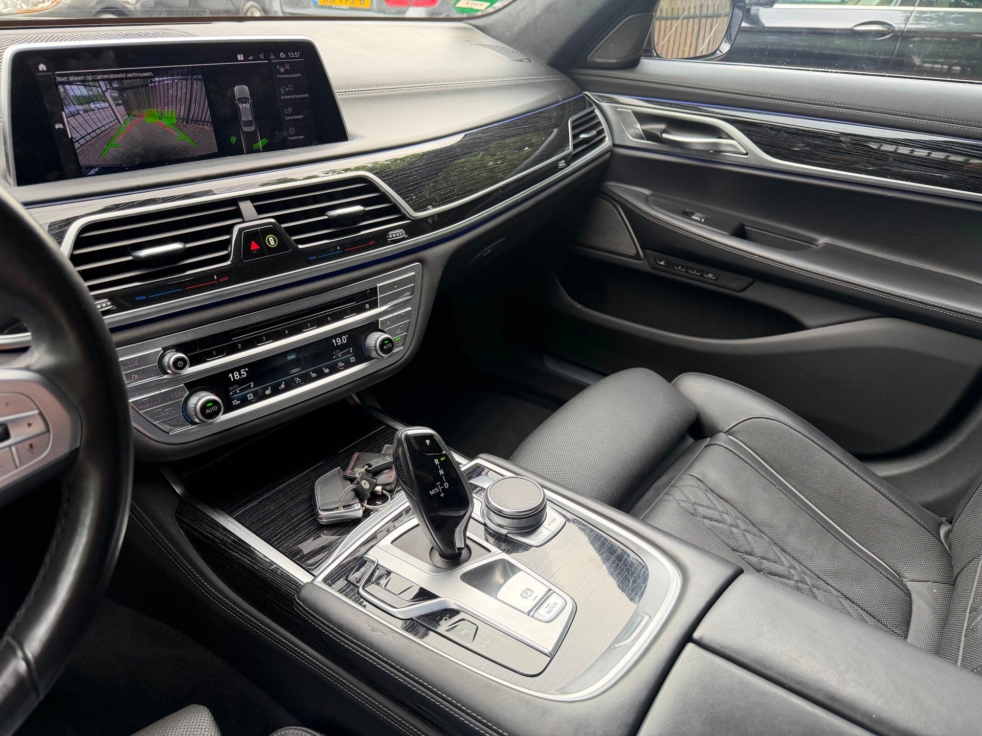 Foto 17 van BMW 7-serie 745Le xDrive M-Sport SOH91% 30990NETTO Full Opti
