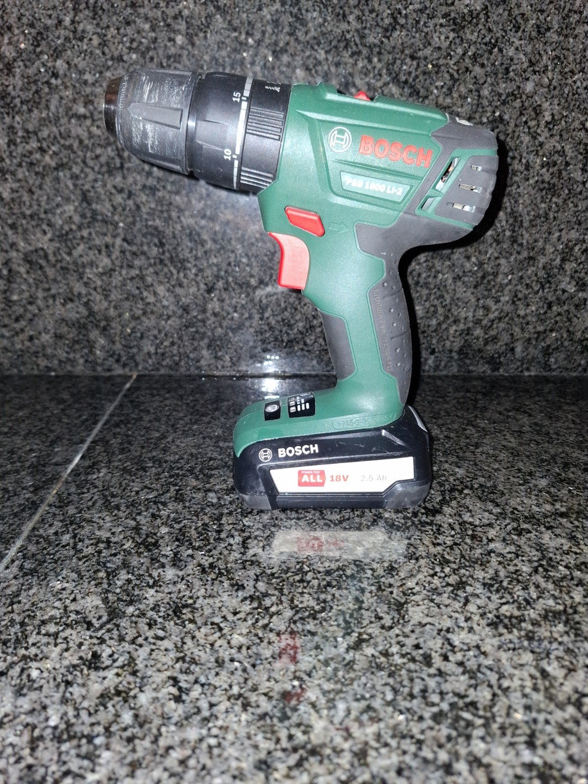 Bosch PSB 1800 LI-2 Accuboormachine 18V, Gebruikt, Ophalen of Verzenden, Boor- en Schroefmachine, Minder dan 400 watt