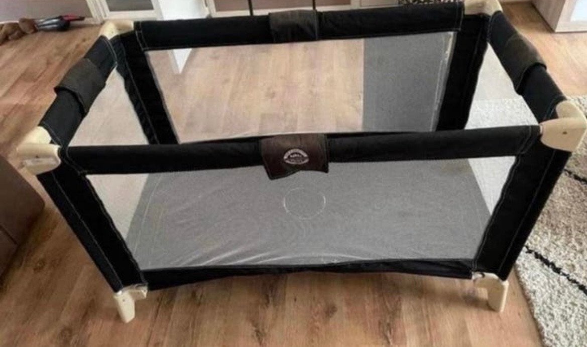 Handig en compact campingbedje, Kinderen en Baby's, Babywiegjes en Ledikanten, Ophalen, Gebruikt, Reisbedje